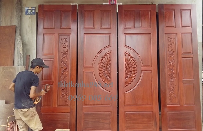 Kích thước của cửa chính 4 cánh đều nhau 